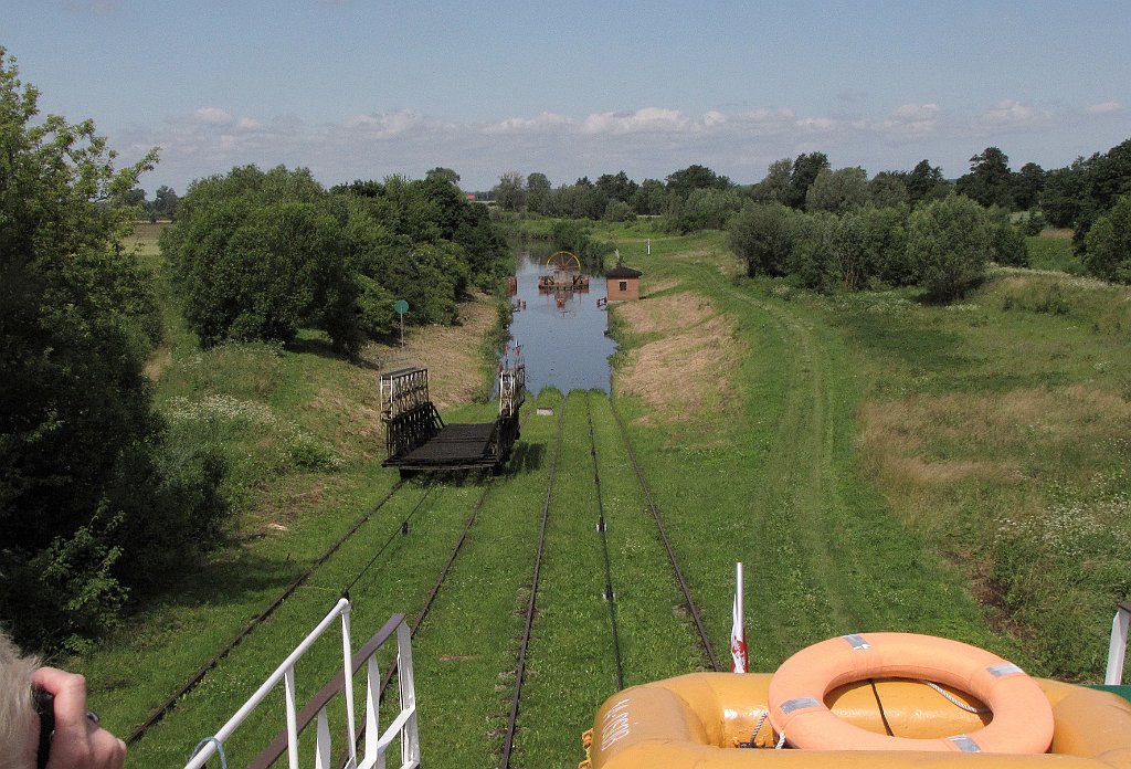 2012-07-02_10-54-51_IMG_x26865_cr.jpg -                                