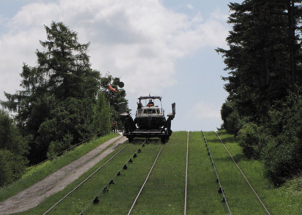 2012-07-02_11-23-36_IMG_x26946_cr.jpg -                                