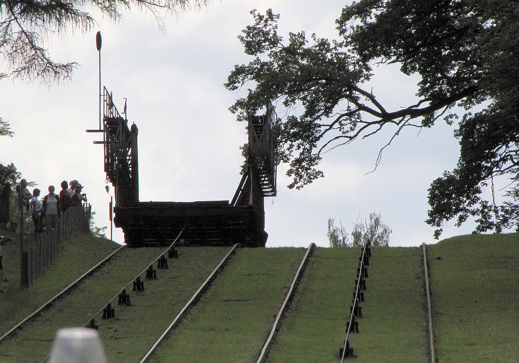 2012-07-02_13-08-58_IMG_x27013_cr.jpg -                                