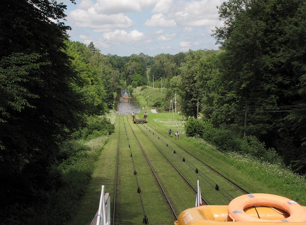 2012-07-02_13-16-25_IMG_x27030_cr.jpg -                                