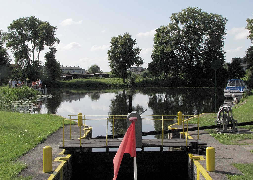 2012-07-02_16-38-53_IMG_x27136_cr.jpg -                                