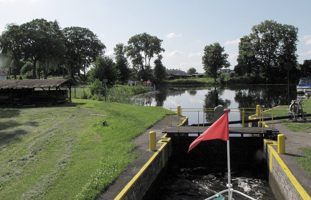 2012-07-02_16-38-58_IMG_x27137_cr.jpg -                                