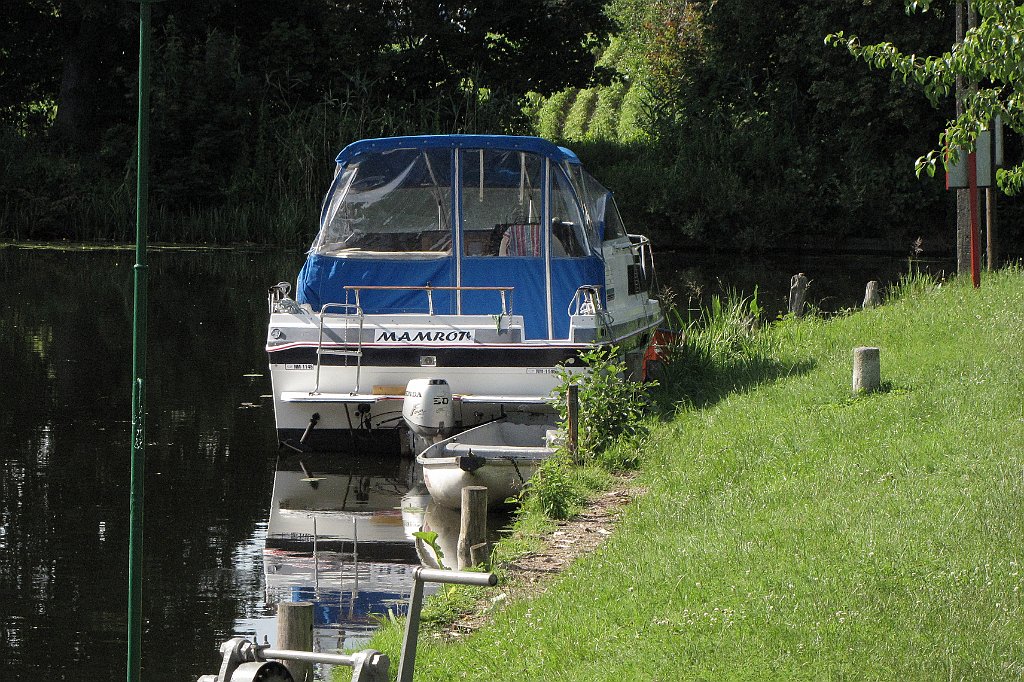 2012-07-02_16-39-23_IMG_x27141_cr.jpg -                                