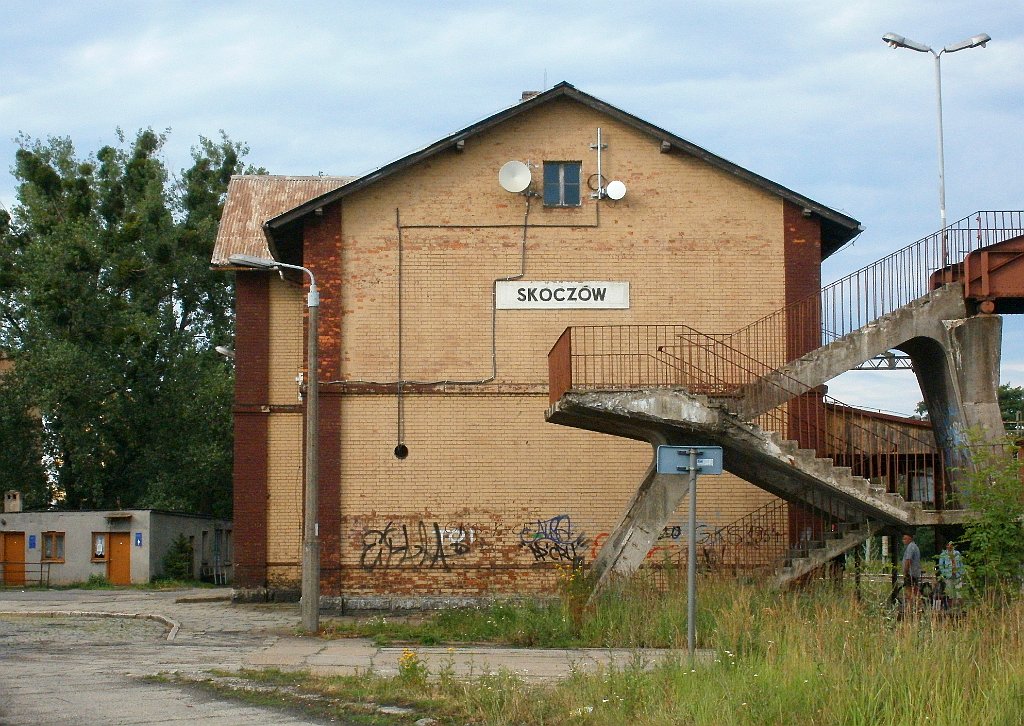 X44_P07110102_cr.jpg - OLYMPUS DIGITAL CAMERA         