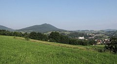 070_IMG_x40693_cr